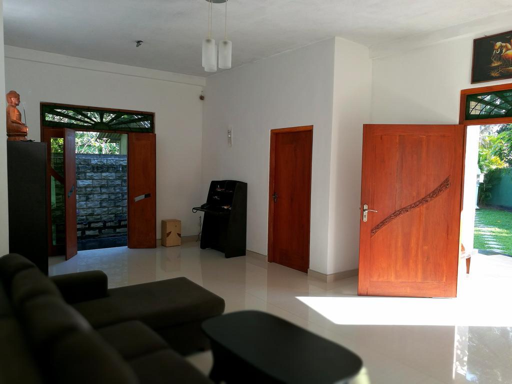 Guesthouse Dilush Beruwala Εξωτερικό φωτογραφία